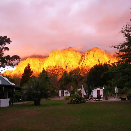 Orange-Ville Lodge & Guesthouse-3